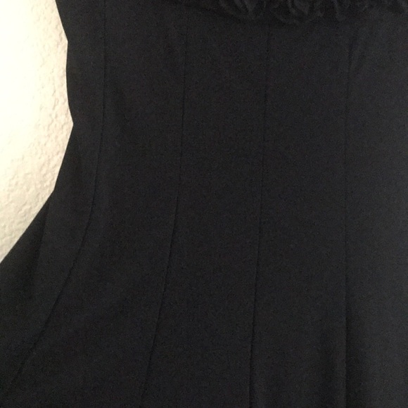 Black party dress, fit on the chest/flare bottom - Picture 5 of 5