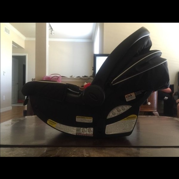Graco click connect Infant car seat