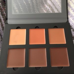 Anastasia Beverly Hills Cream Contour Kit in Deep