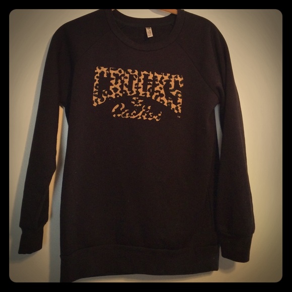 Black leopard print crewneck