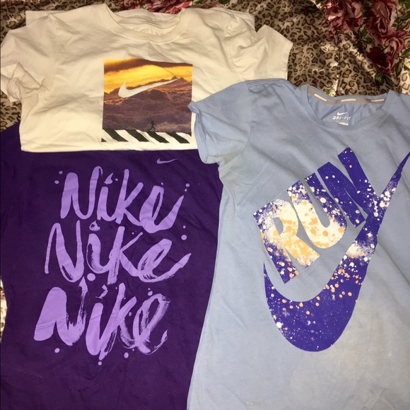 ✔️ Bundle of 3 Nike T Shirts Medium 👚👕