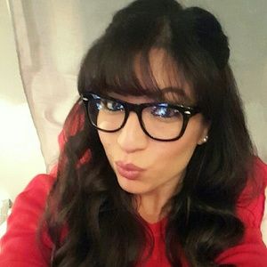 Meet your Posher, Janette