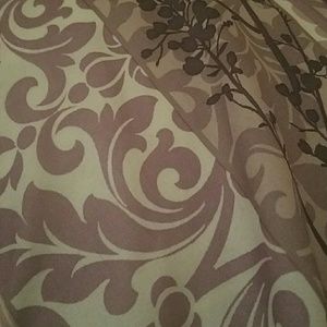 Meet your Posher, Lawaysha