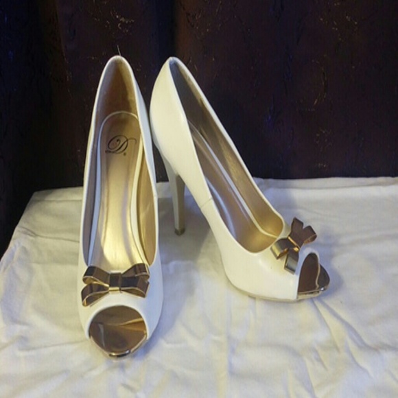 Heart in D adorable heels