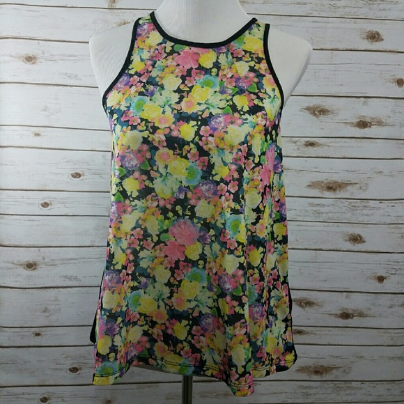 Warm Weather,  Fun-In-The-Sun,  Swing Top,  Size S