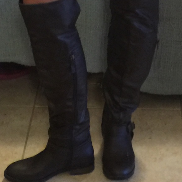 Over the knee chocolate brown boots size 6