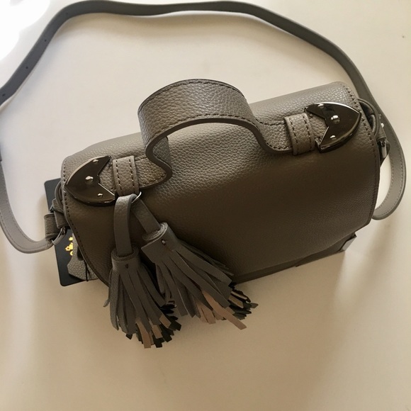 NWT TASSEL BAG - Picture 3 of 4