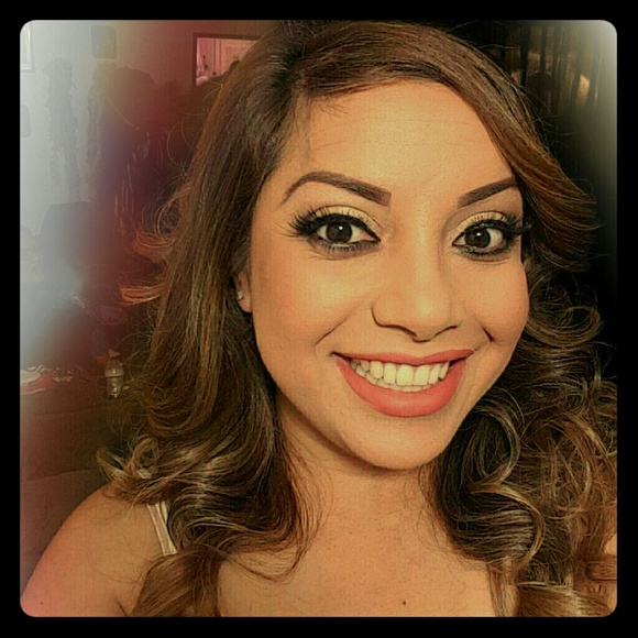 Meet the Posher Other - Meet your Posher, Joanna