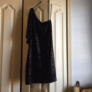 One shouldered sequenced party dress!