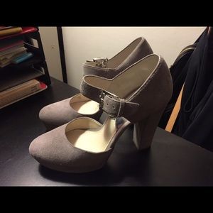 Micheal by Micheal Kors Mary Jane heels!