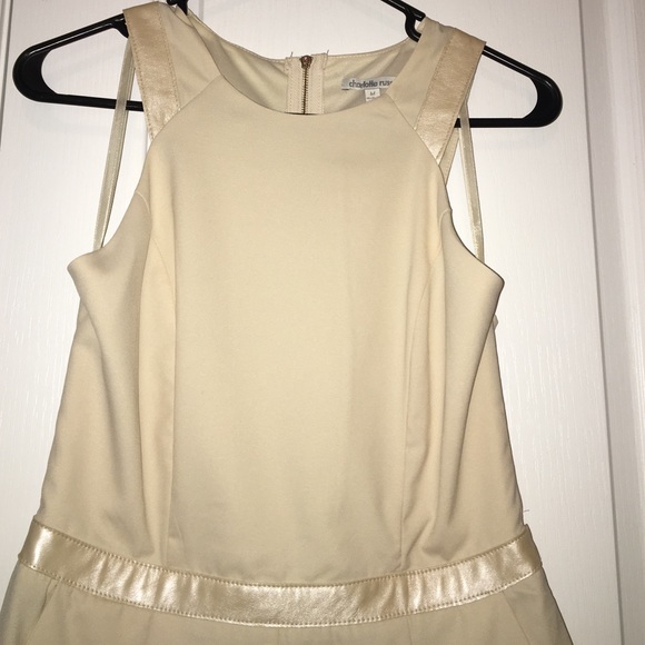 Romper - Picture 2 of 3