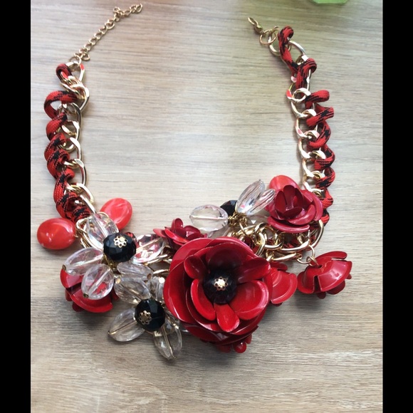 rose choker