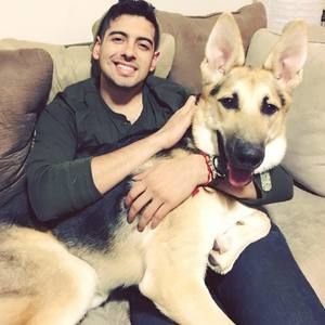 Meet your Posher, Carlos