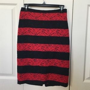 The limited lace red/navy pencil skirt