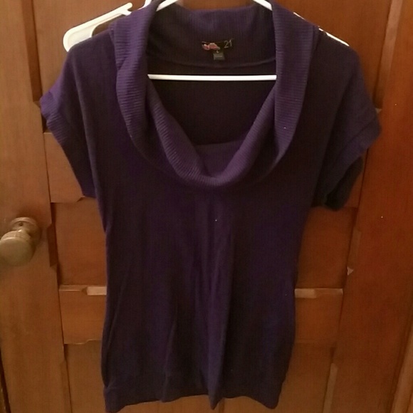 Sweater - Picture 1 of 1