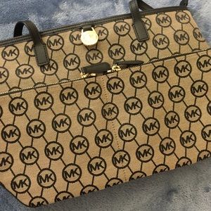 Michael Kors Jet Set Monogram Tote