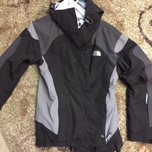GORTEX WOMENS north face jacket