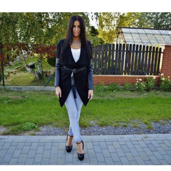 🍁HP Contrast PU Leather Asymmetric Outerwear🍁 - Picture 2 of 3