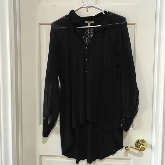 Long black short. Looks great with skinny jeans.