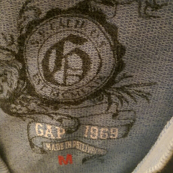 Shirt - Picture 2 of 3