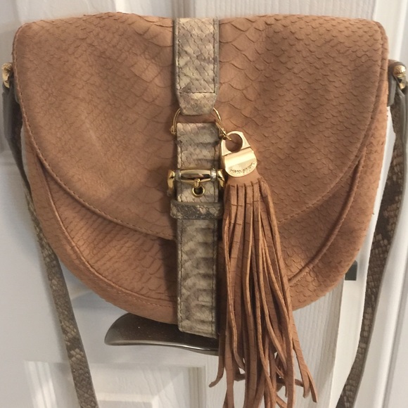 Henri bendel Cross body bag