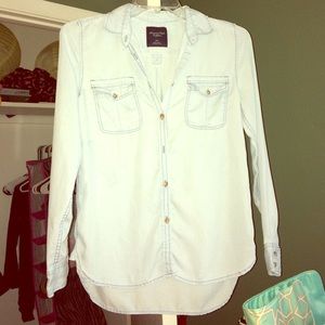 •• American eagle button up ••