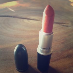Mac lipstick frost