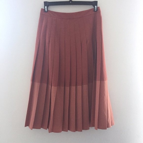 LOFT Dresses & Skirts - Ann Taylor Loft ombré pink pleated skirt sz0 NWT