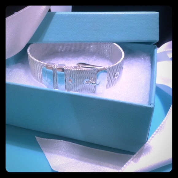 Jewelry - 🎀Sterling Buckle Bracelet🎀