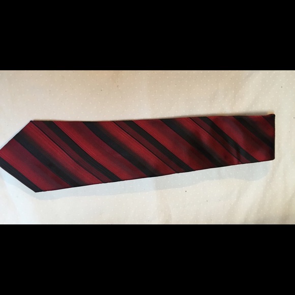 Red and black Alfani tie - Picture 1 of 1