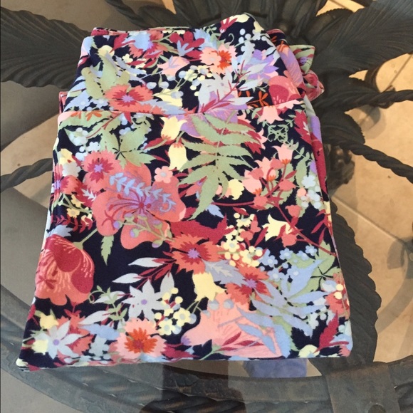 NWT Lularoe leggings. Floral