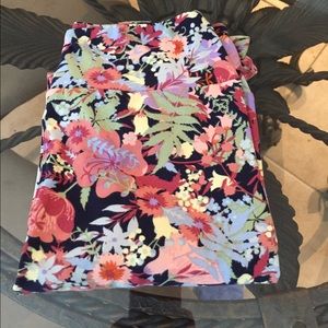 NWT Lularoe leggings. Floral