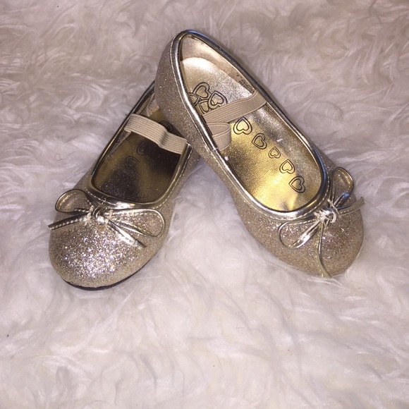 Gold Glittered Ballet Flats with Bow