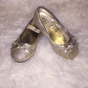 Gold Glittered Ballet Flats with Bow