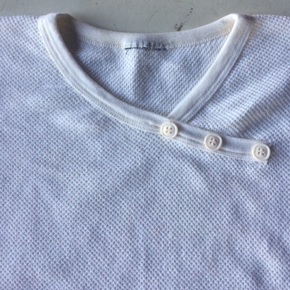 Not your average tee! - Picture 2 of 3