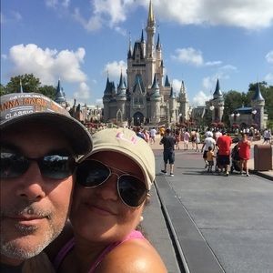 Meet your Posher, Ray