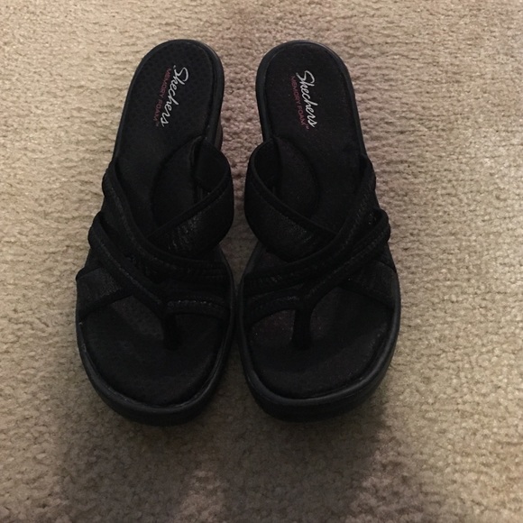 Sketchers memory foam sandal