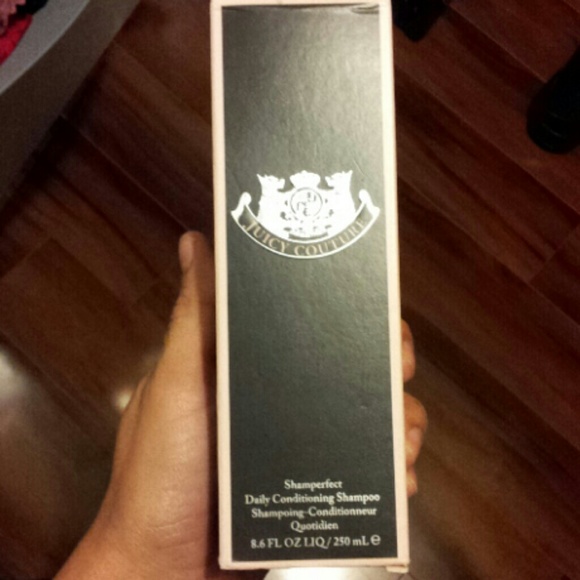 Juicy Couture daily conditoning shampoo