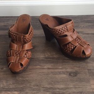 New Frye Clogs