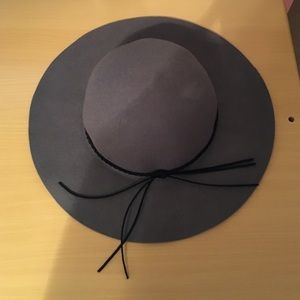 ✨NWWT✨ BP Grey Floppy hat