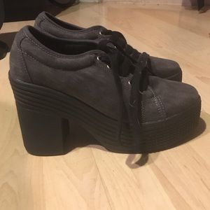 NWOB JEFFREY CAMPBELL PLATFORM BOOTS