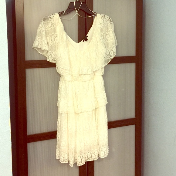 Lace cream white layered dress Sz sm