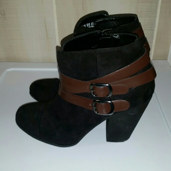 ❤FINAL PRICE❤Carlos Suede Booties