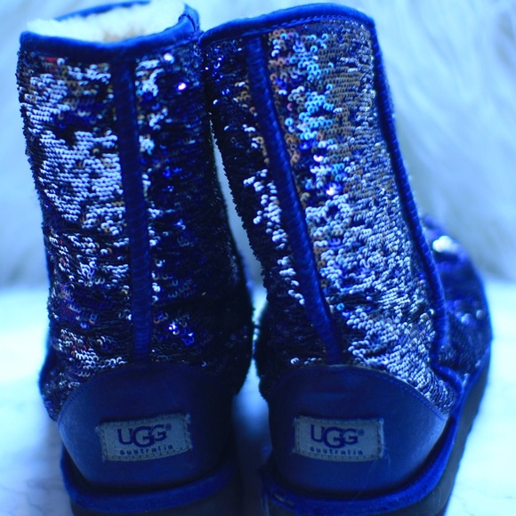 Navy Blue Uggs💙
