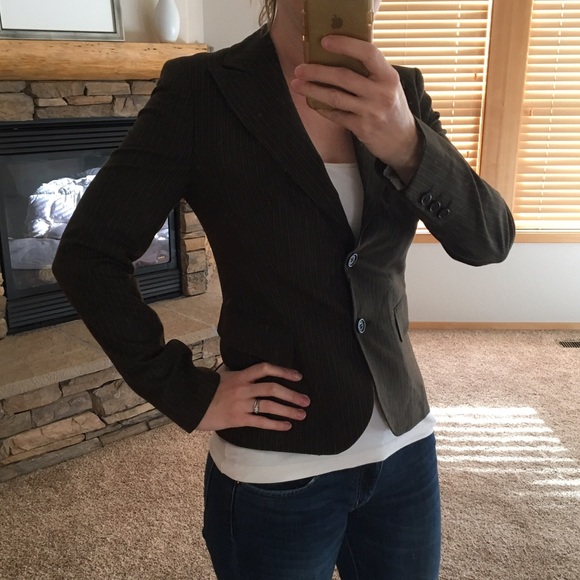 **NEW** Limited Pin Striped Blazer Fully Lined - Picture 2 of 7