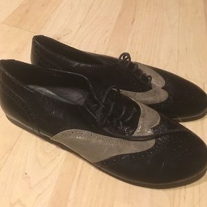 BLACK GREY WINGTIP OXFORD JEFFREY CAMPBELL FLATS