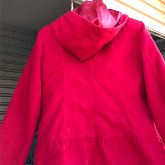 Red hooded peplum jacket - Picture 2 of 4