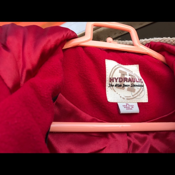 Red hooded peplum jacket - Picture 3 of 4