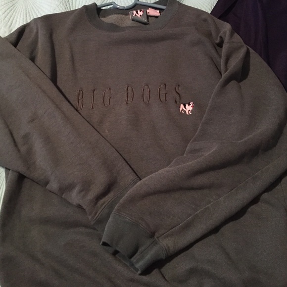 Sweatshirt