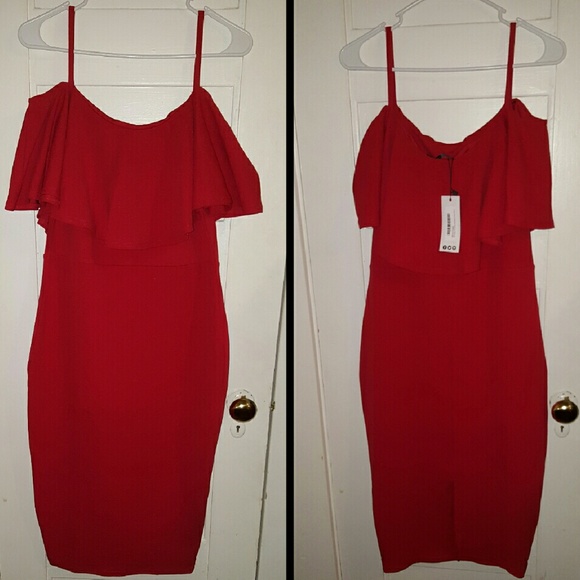 EVERYTHING ON SALE ❣️❣️ Brand new Red Dress